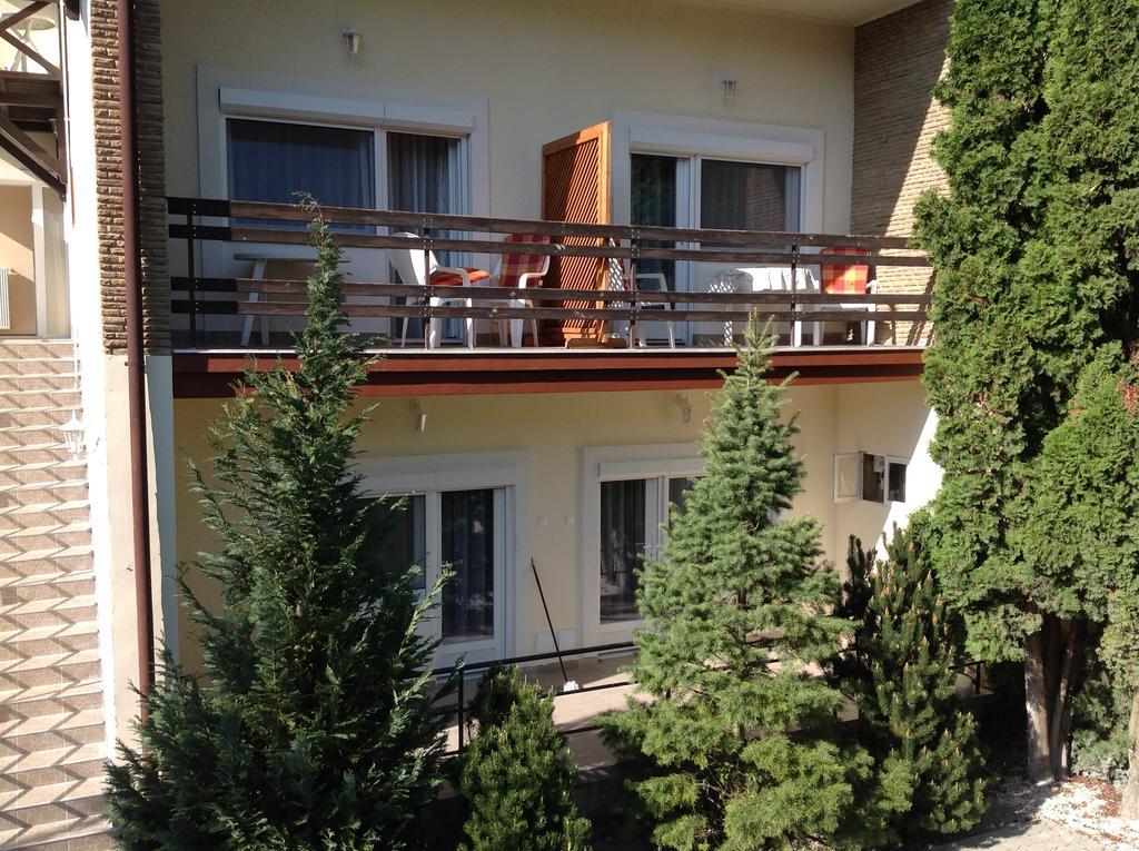 Jokai Apartmanhaz Hévíz المظهر الخارجي الصورة