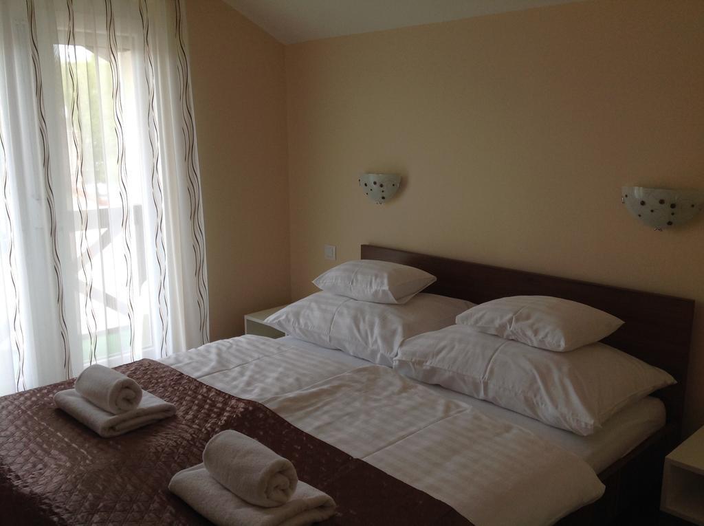 Jokai Apartmanhaz Hévíz المظهر الخارجي الصورة