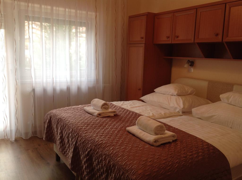 Jokai Apartmanhaz Hévíz المظهر الخارجي الصورة