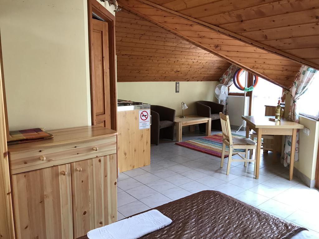 Jokai Apartmanhaz Hévíz المظهر الخارجي الصورة